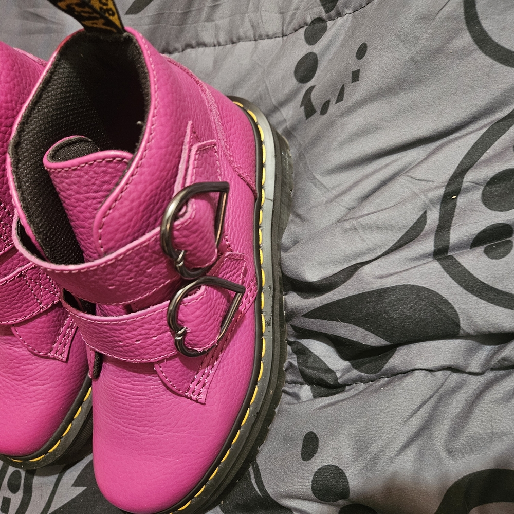 Dr. Martens Womens Pink Boots Heart Buckle Size 6